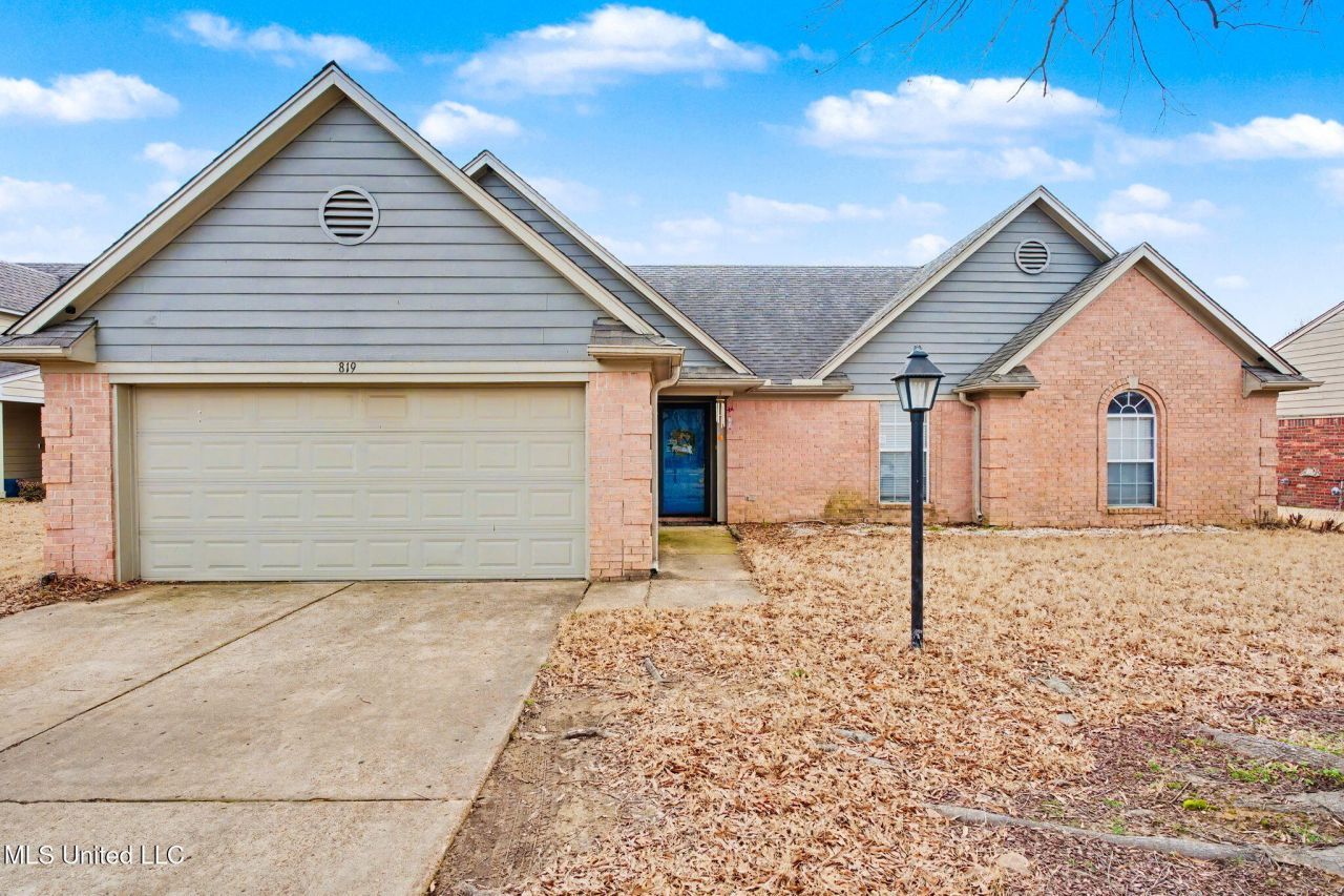 819 Lakemont Drive, Southaven, MS 38672 Main Photo