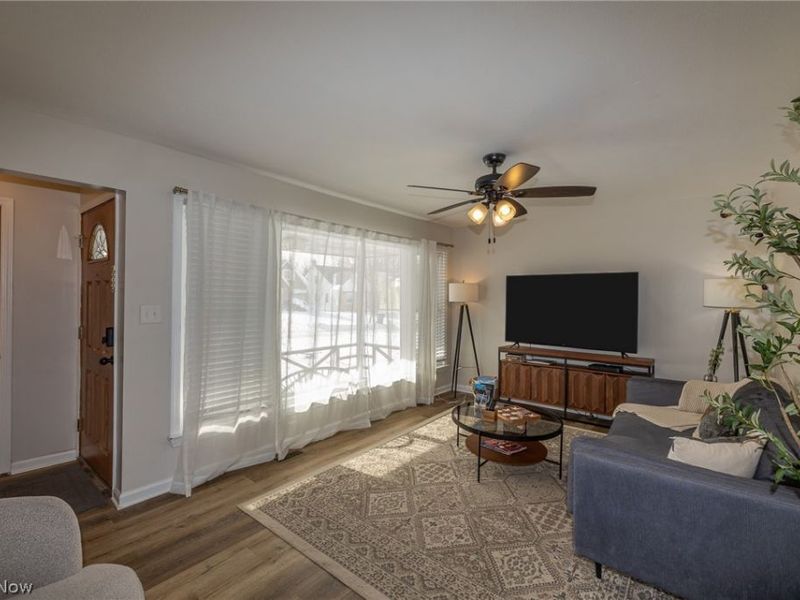 3763 Salisbury Road, Cleveland, OH 44121 Photo 4