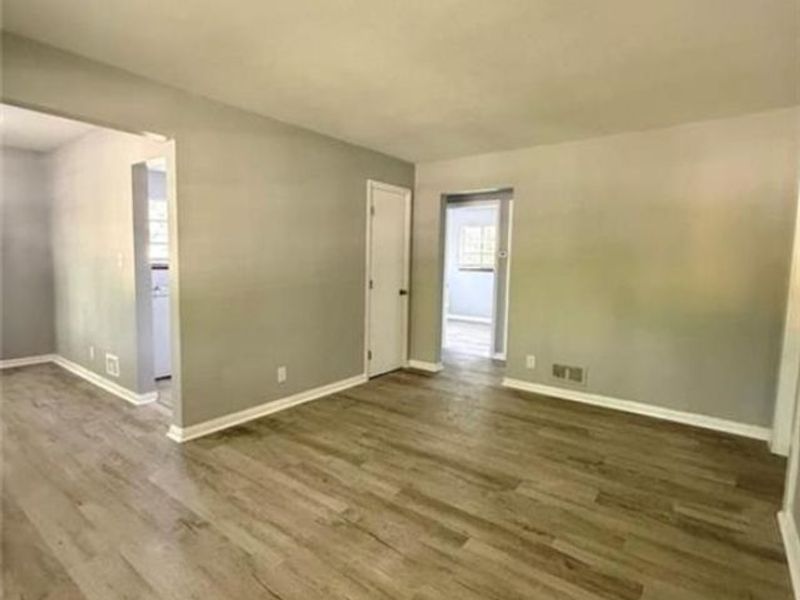 613 Gainsborough Road, Dayton, OH 45419 Photo 3