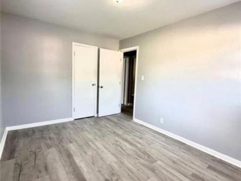 613 Gainsborough Road, Dayton, OH 45419 Photo 4