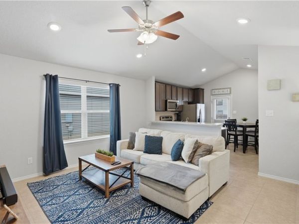 2513 Hiddenbrooke Trace, Seguin, TX 78155