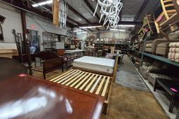 1008 Wappoo Road photo 4