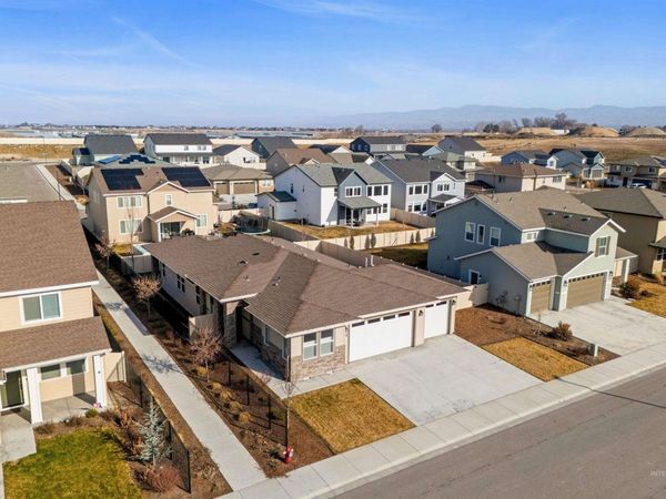 212 E Arimo Street, Meridian, ID 83642