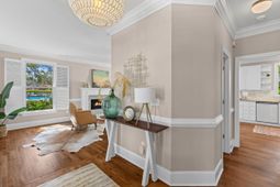 1324 Southlake Drive photo 4