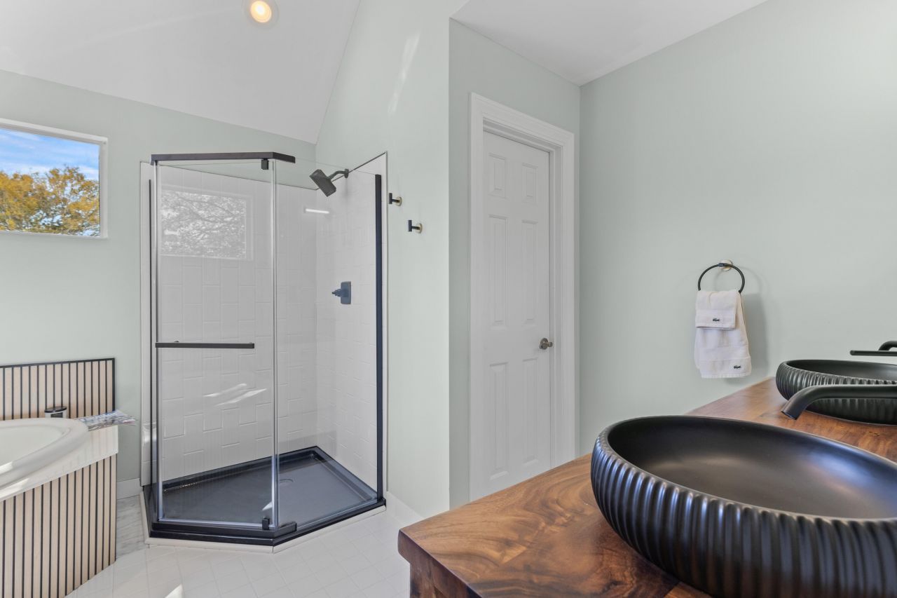 1324 Southlake Drive Photo 31