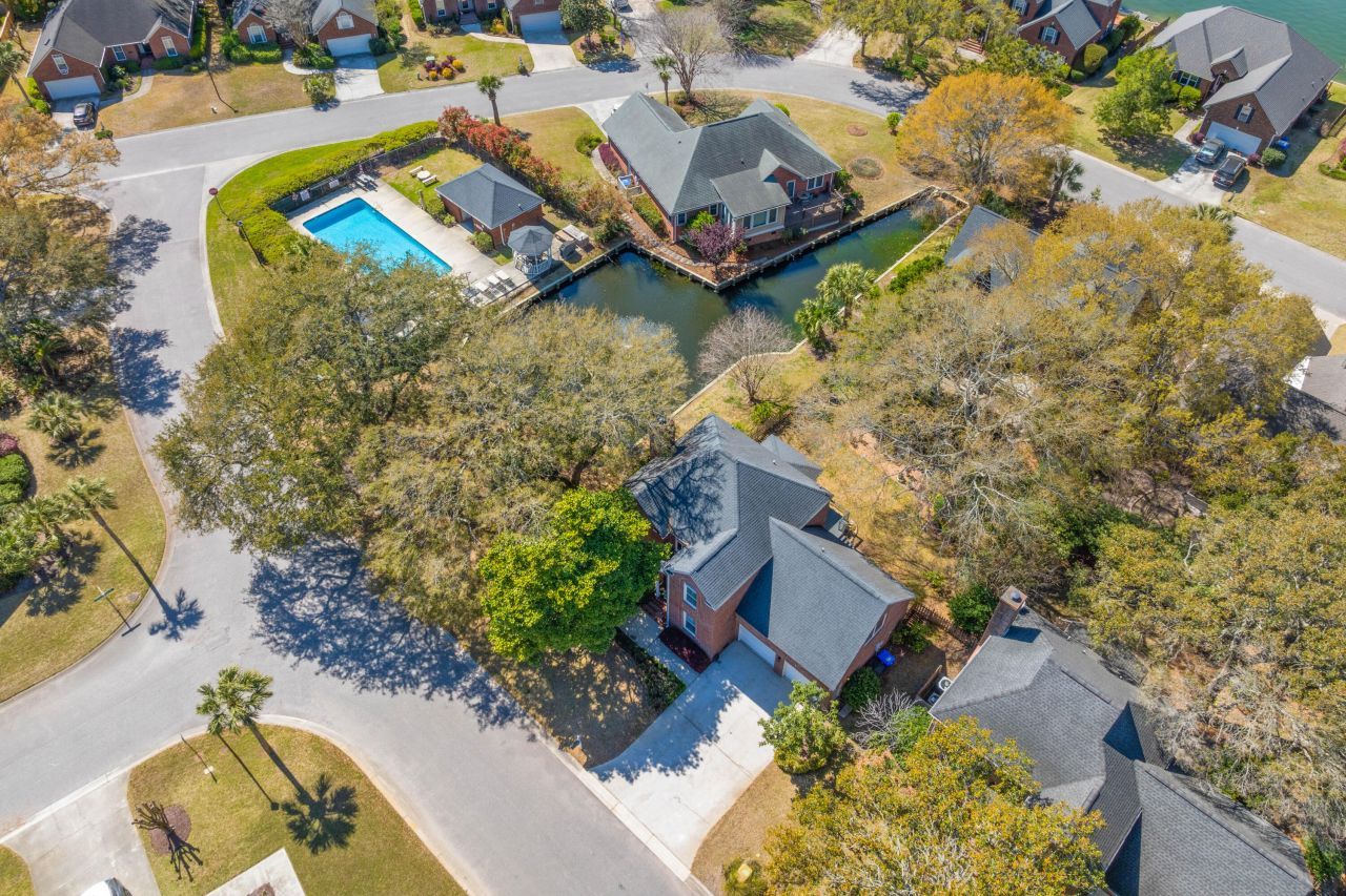 1324 Southlake Drive Photo 44