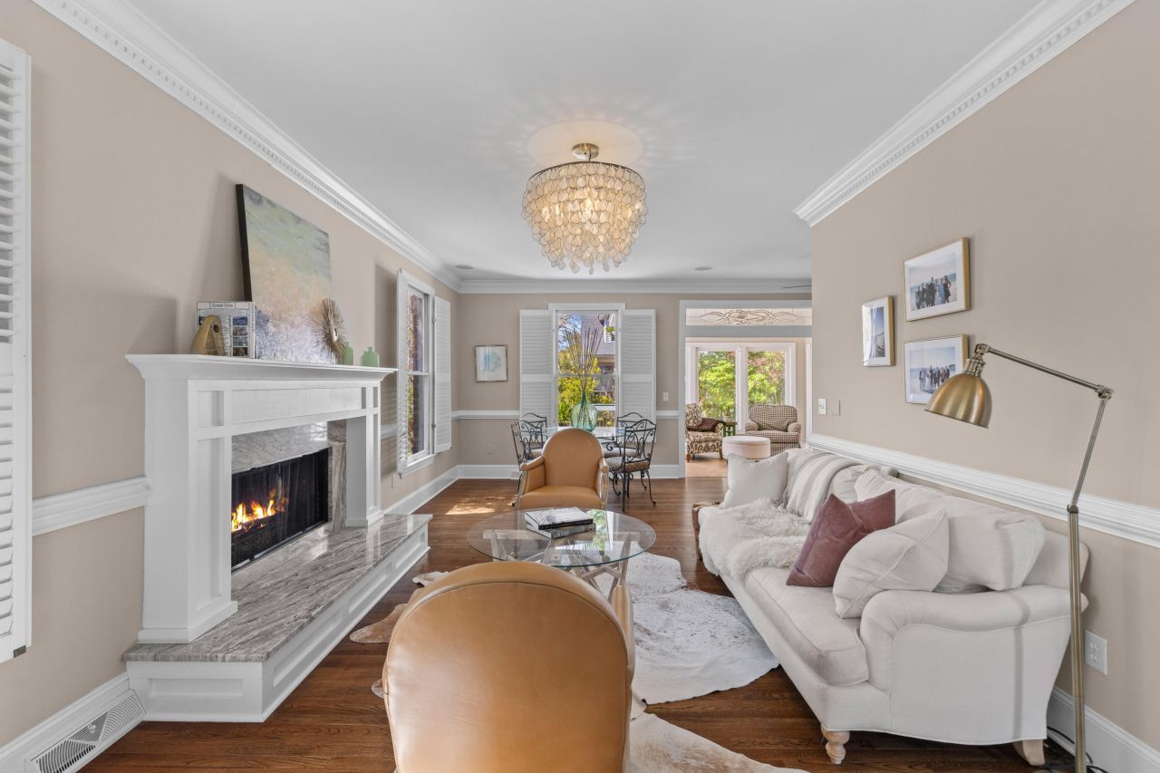 1324 Southlake Drive Photo 8