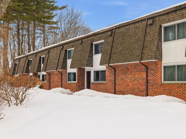 777 Middle Road, Unit 8, Portsmouth, NH 03801
