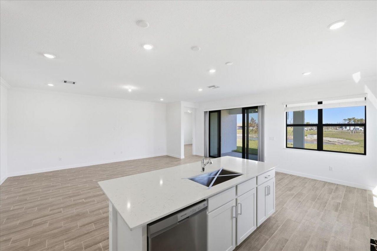 6890 NW Kestrel Lane, Port Saint Lucie, FL 34987 Photo