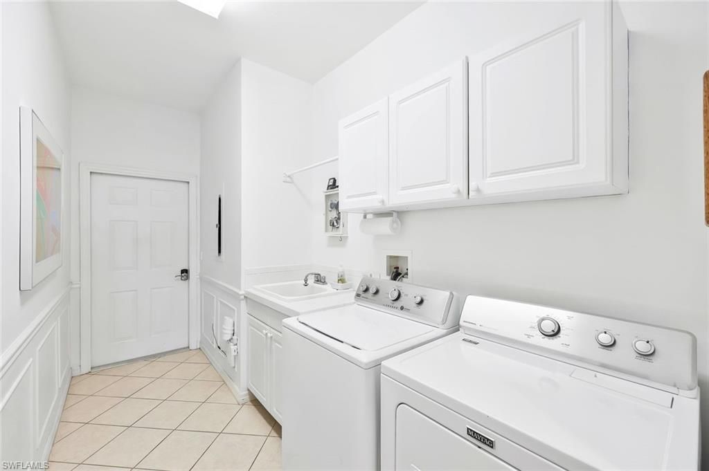 2180 Hawksridge Dr, Unit 2002, Naples, FL 34105 Photo
