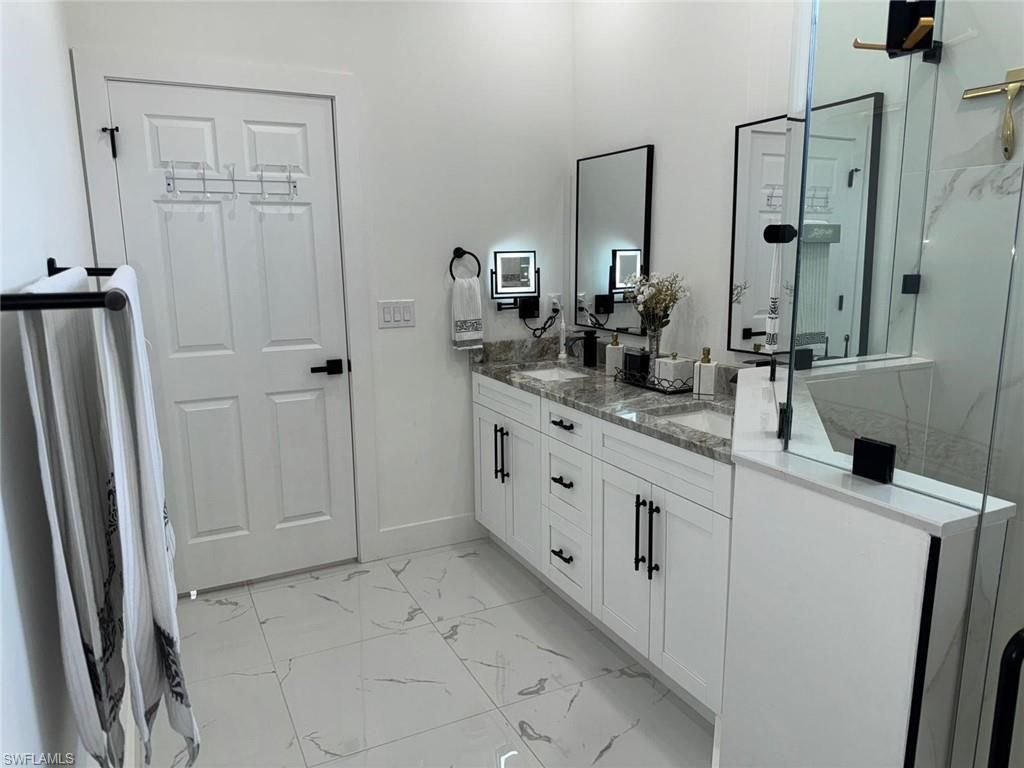 420 Chiquita Blvd N, Cape Coral, FL 33993 Photo