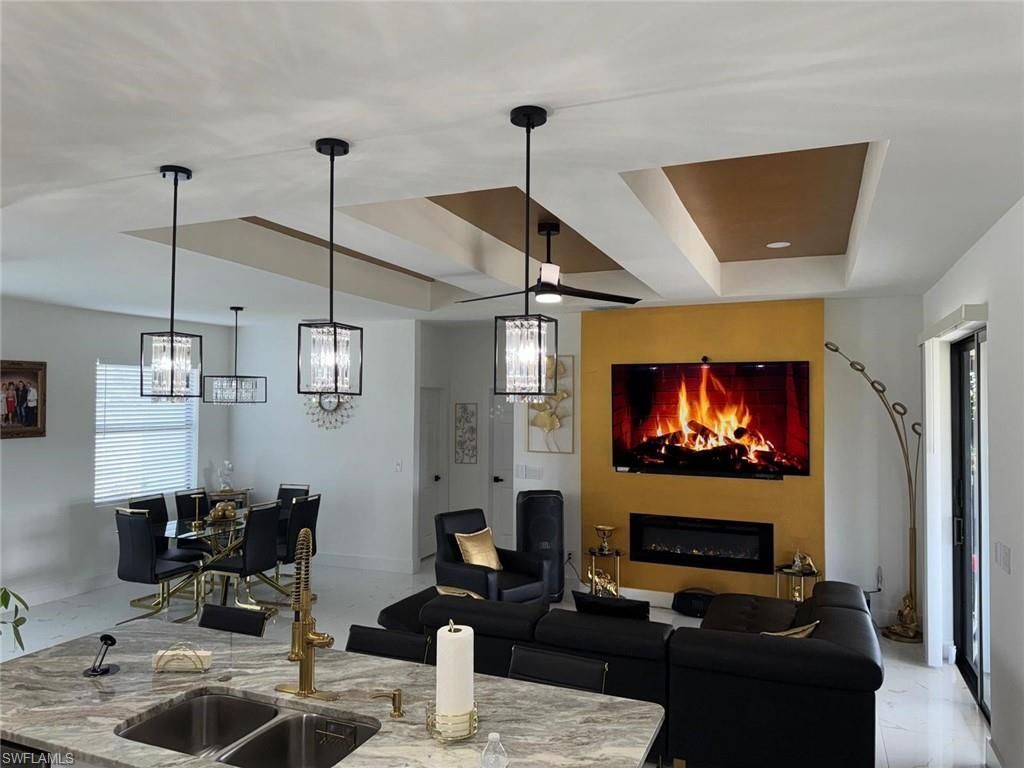 420 Chiquita Blvd N, Cape Coral, FL 33993 Photo