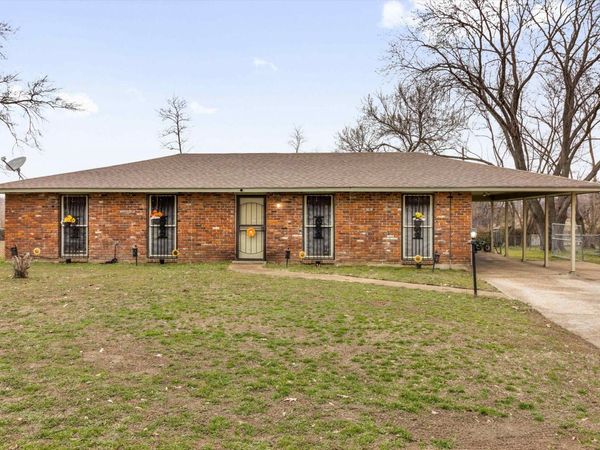 214 IVAN RD, Memphis, TN 38109