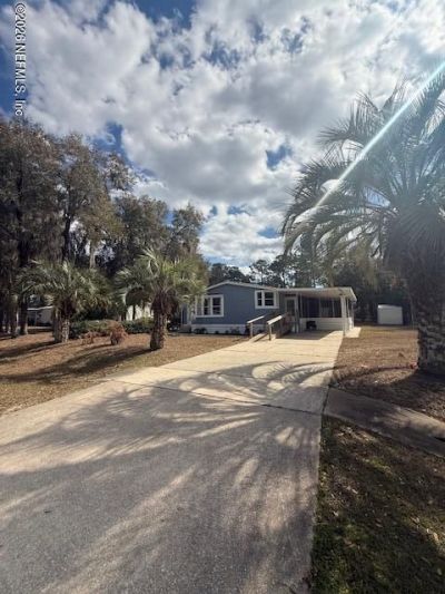 302 Sportsman Drive, Welaka, FL 32193 Main Photo