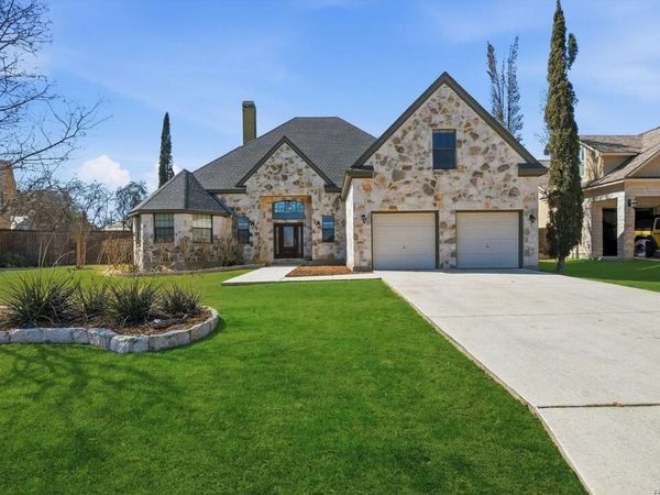 250 English Oaks Circle, Boerne, TX 78006