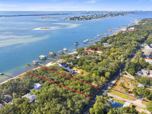 14395 Innerarity Pt Rd, Pensacola, FL 32507