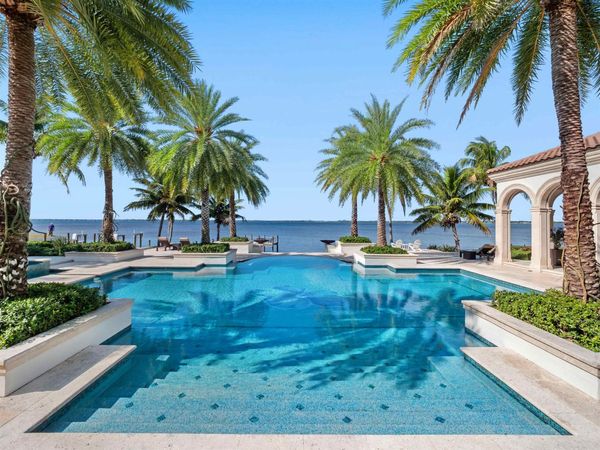 1240 Coconut Dr, Fort Myers, FL 33901