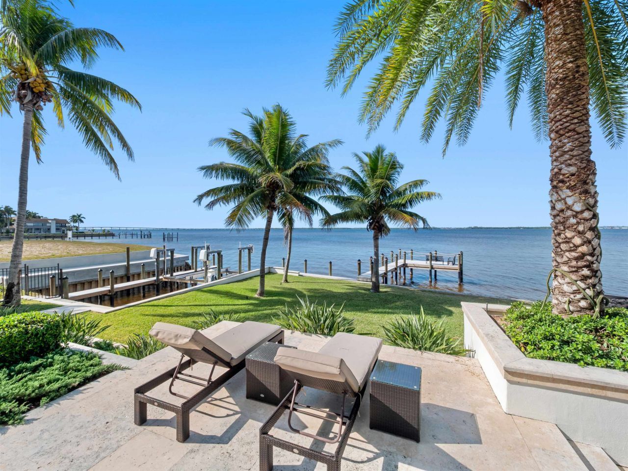 1240 Coconut Dr, Fort Myers, FL 33901 Photo