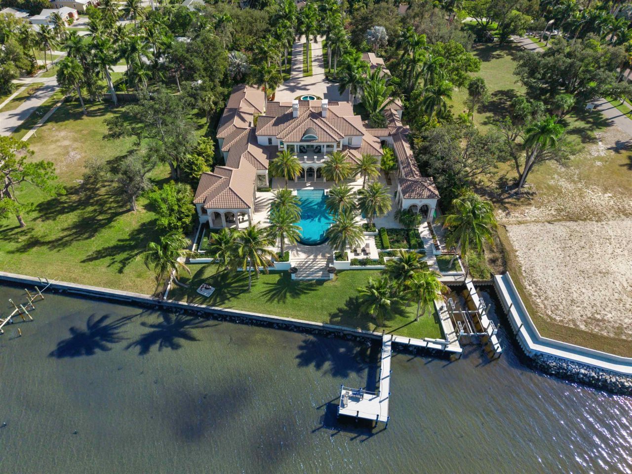 1240 Coconut Dr, Fort Myers, FL 33901 Photo