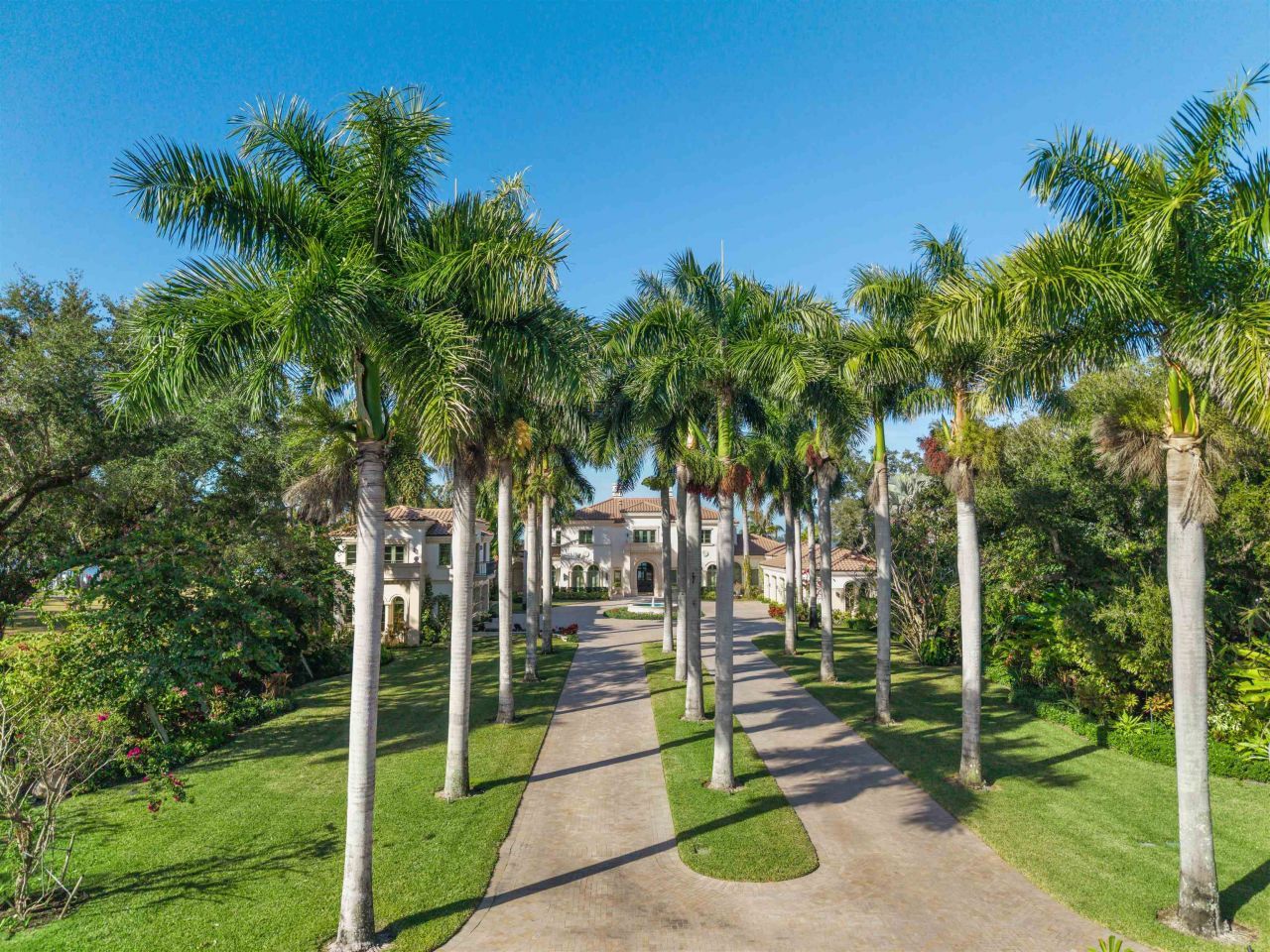 1240 Coconut Dr, Fort Myers, FL 33901 Photo