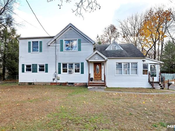 300 Spring Valley Road, PARAMUS, NJ 07652