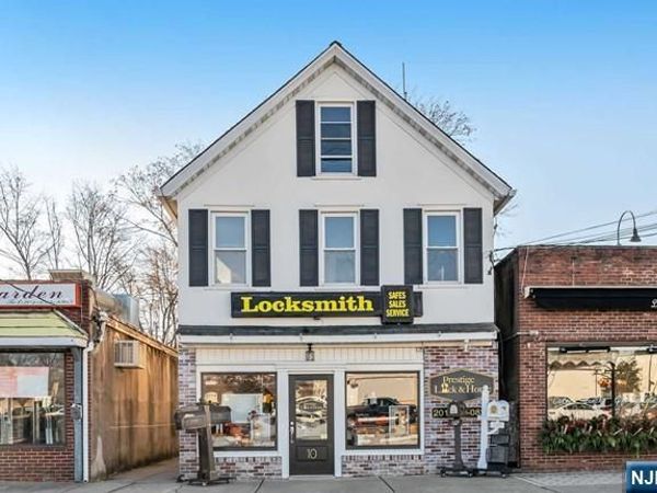 10 W Prospect Street, WALDWICK, NJ 07463