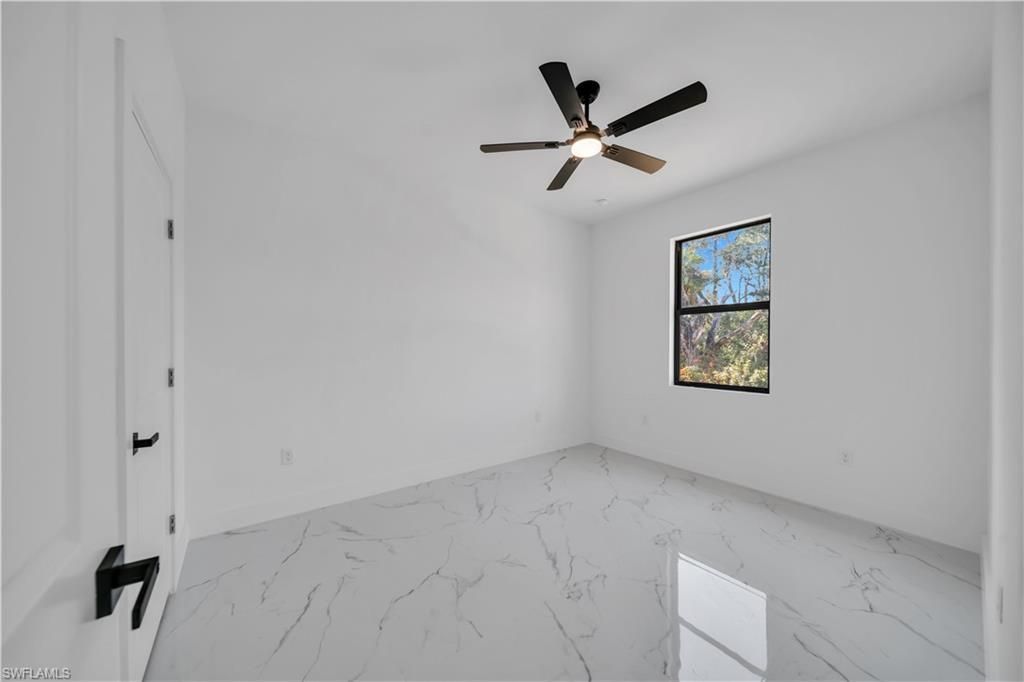 621 Greenbriar Blvd, Lehigh Acres, FL 33972 Photo