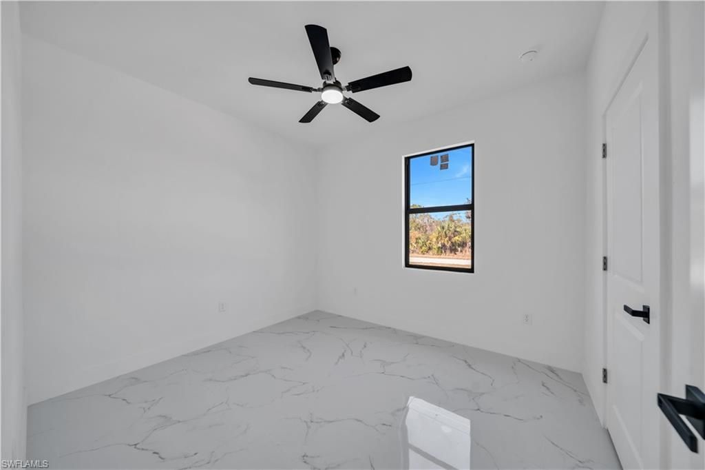 621 Greenbriar Blvd, Lehigh Acres, FL 33972 Photo