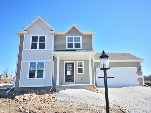 W197N5350 Lodgepole Ct, Menomonee Falls, WI 53051