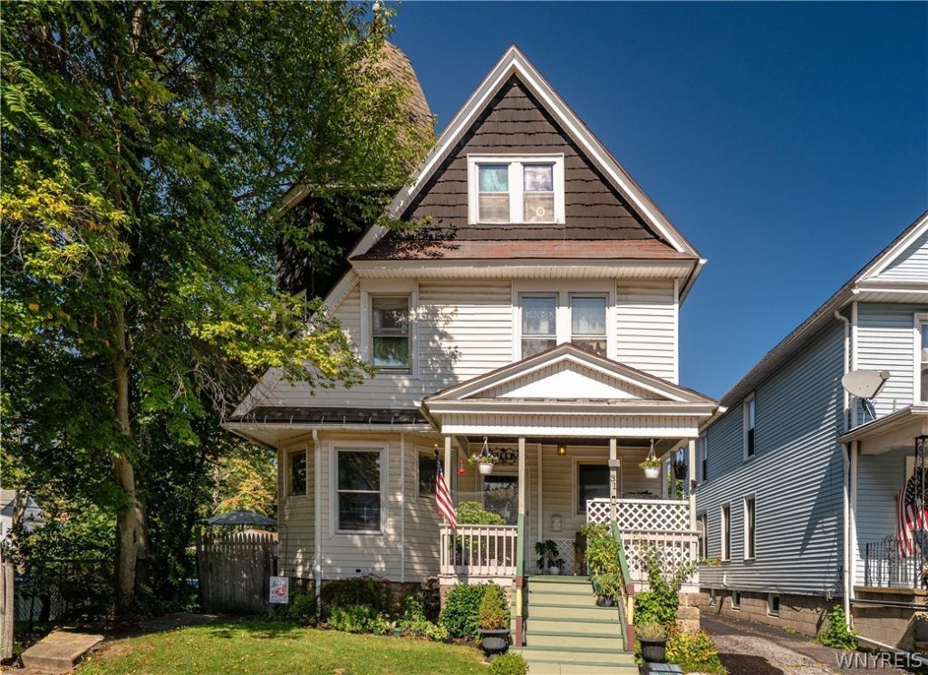 31 Glendhu Place, Buffalo, NY 14210 Main Photo