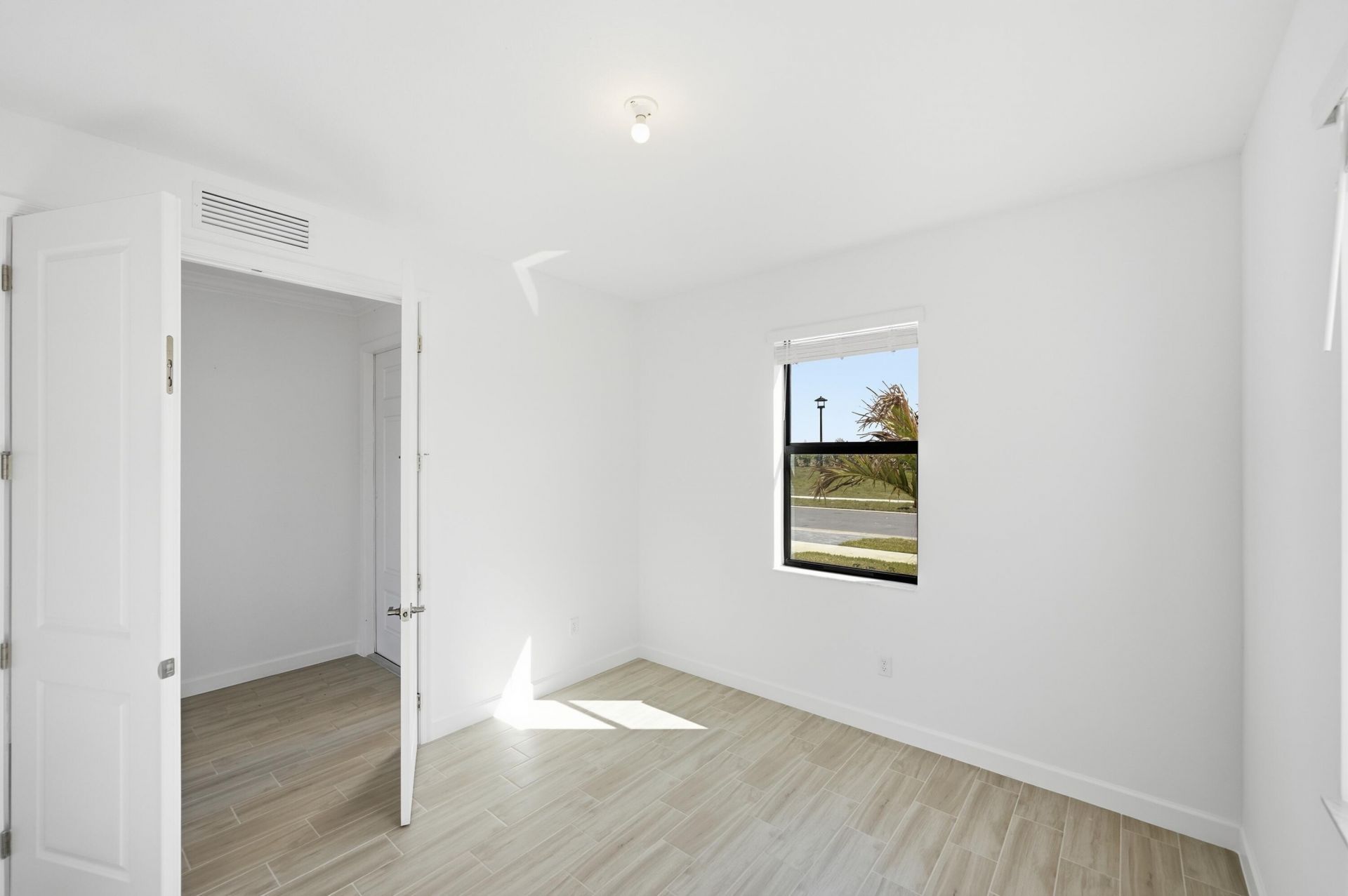 6858 NW Kestrel Lane, Port Saint Lucie, FL 34987 Photo