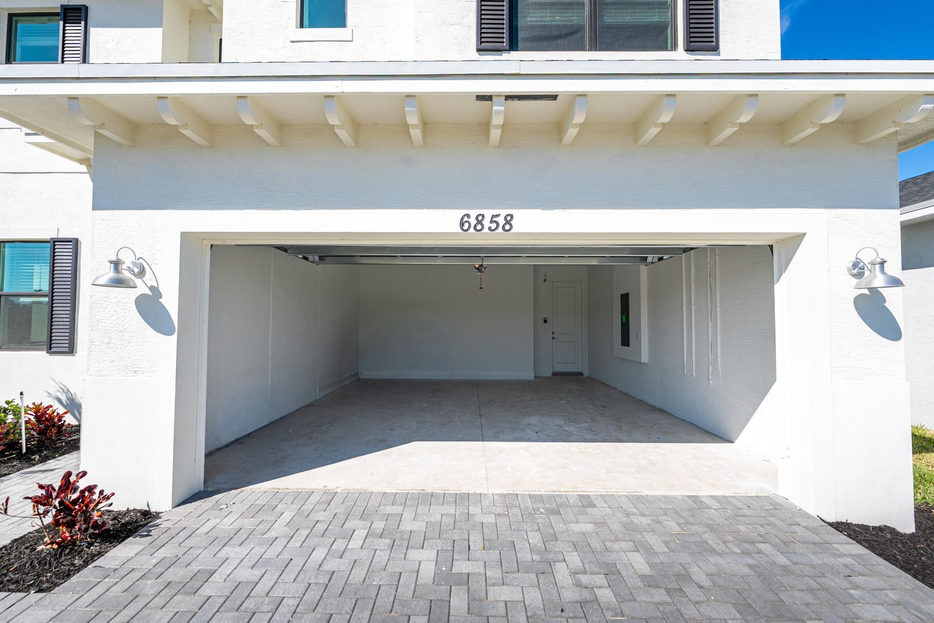 6858 NW Kestrel Lane, Port Saint Lucie, FL 34987 Photo