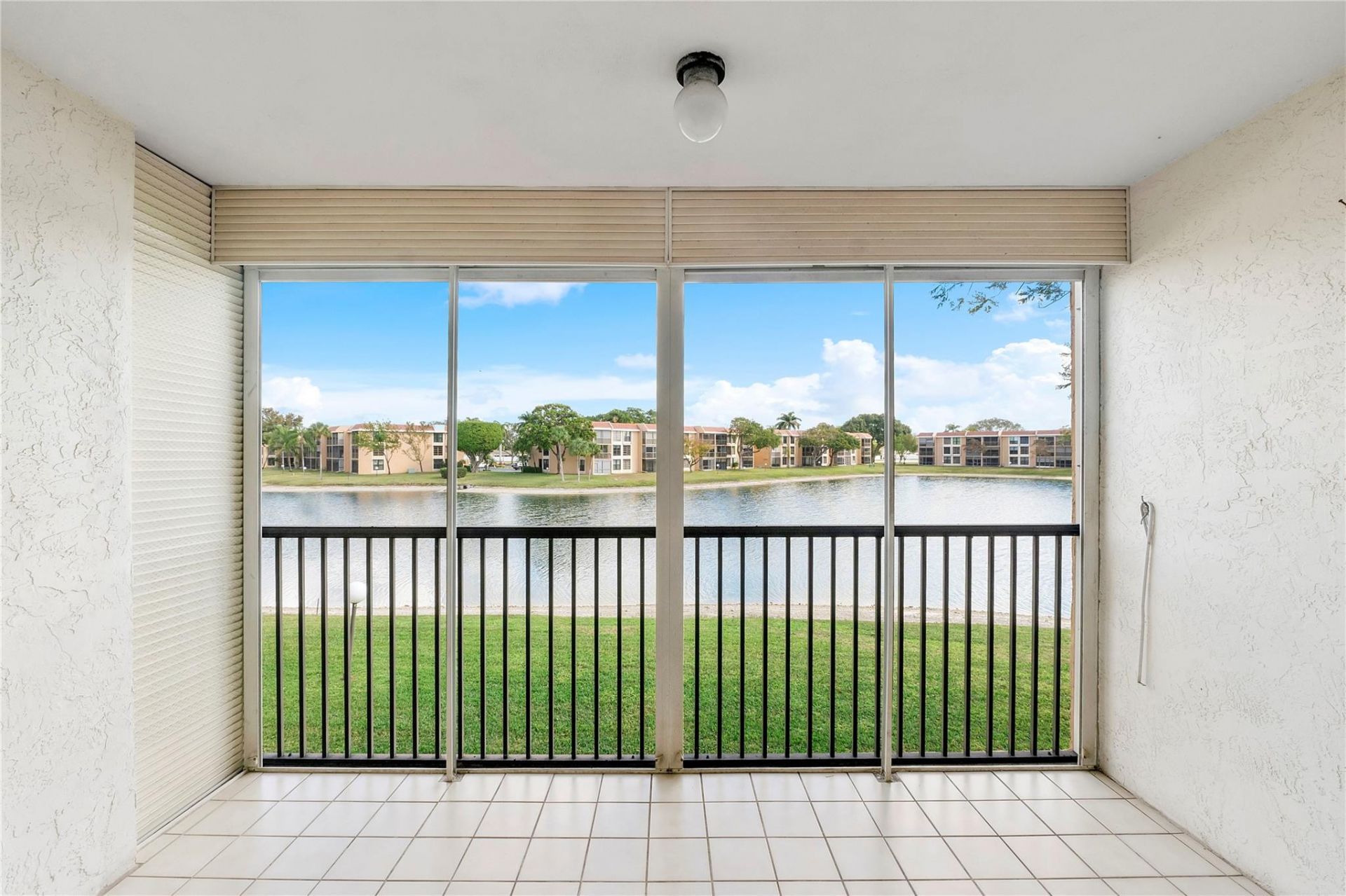 6519 Coral Lake Drive, Unit 207, Pompano Beach, FL 33063 Photo