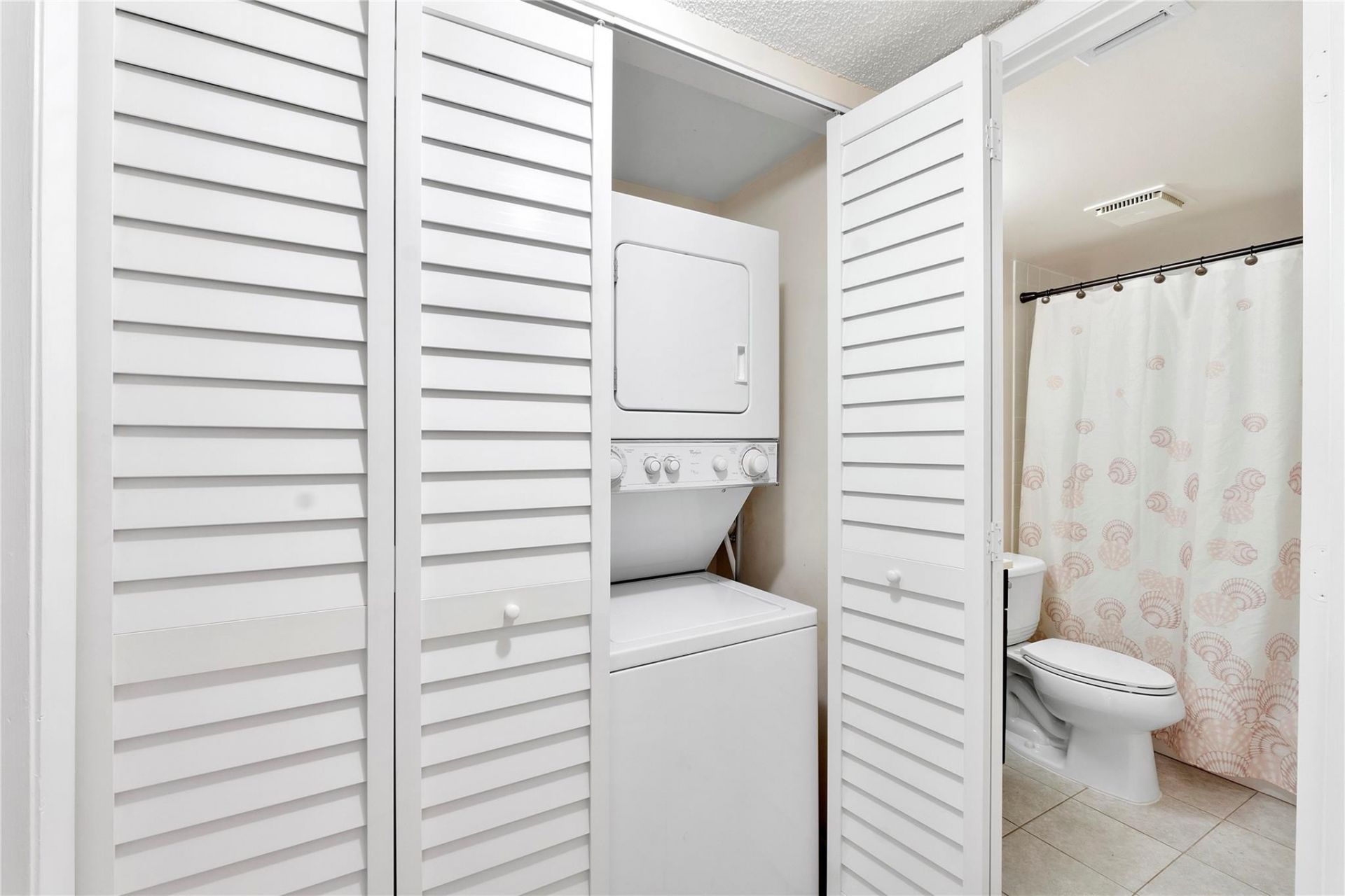 6519 Coral Lake Drive, Unit 207, Pompano Beach, FL 33063 Photo