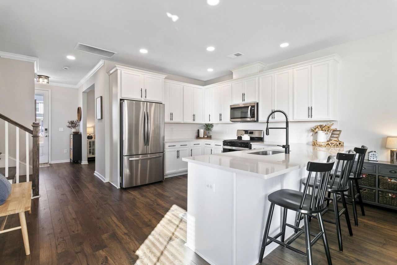 350 Green Fern Drive Photo 10