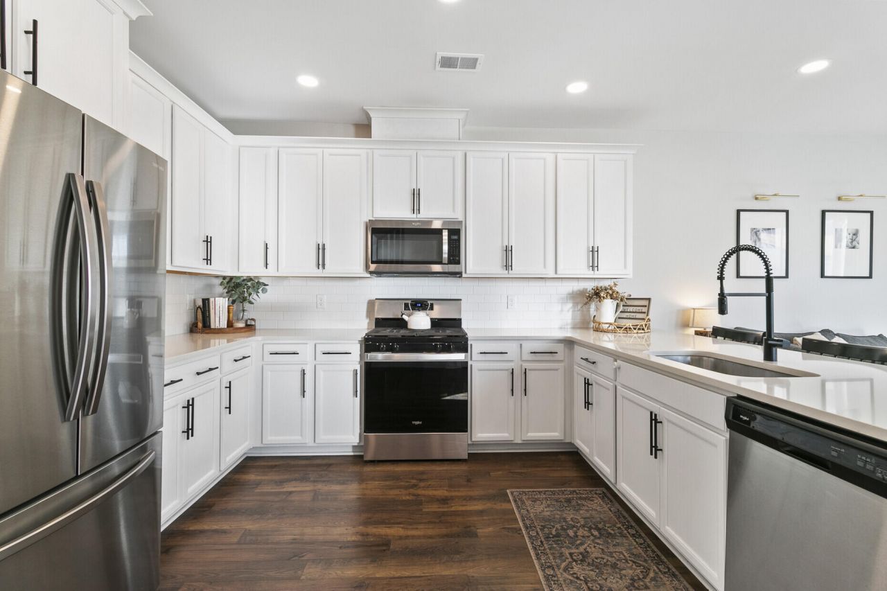 350 Green Fern Drive Photo 13