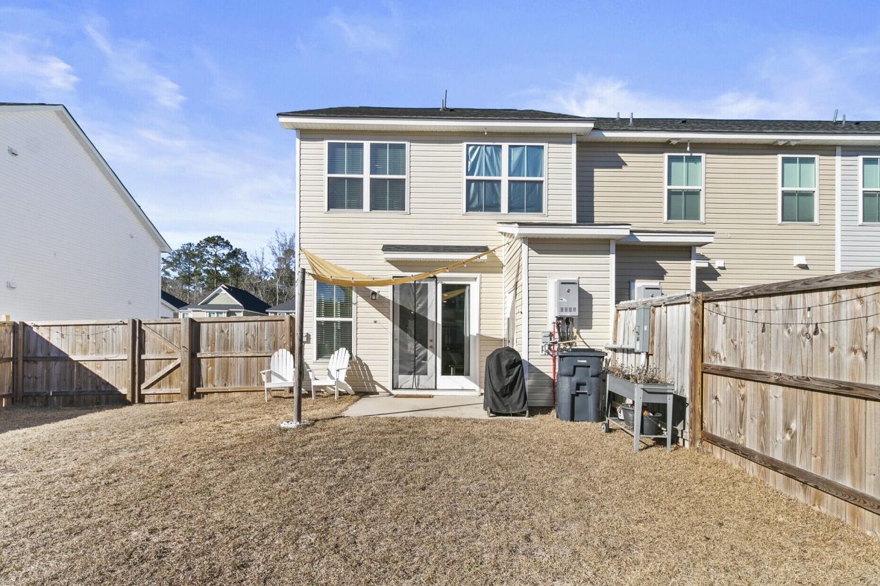 350 Green Fern Drive Photo 36