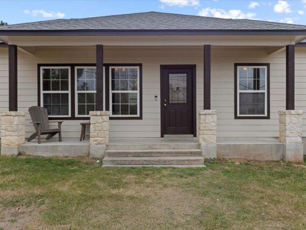 207 Cardinal LOOP, Paige, TX 78659