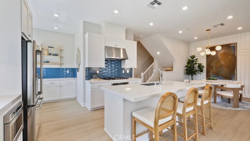 925 Walnut Terrace, Montebello, CA 90640 Main Photo