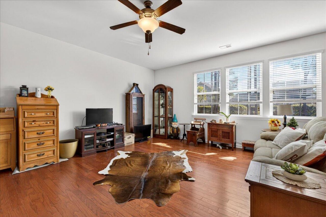 274 Overcup Loop Photo 13