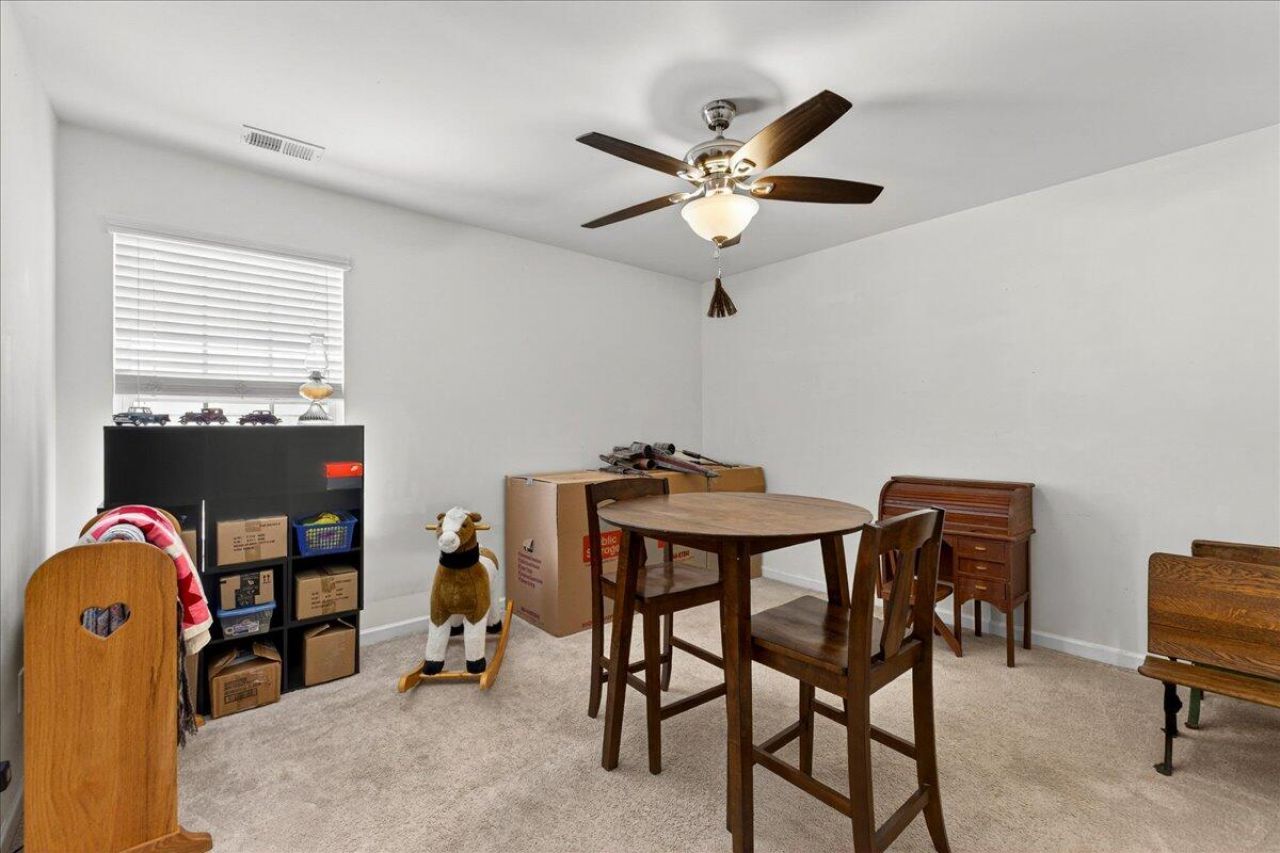 274 Overcup Loop Photo 16