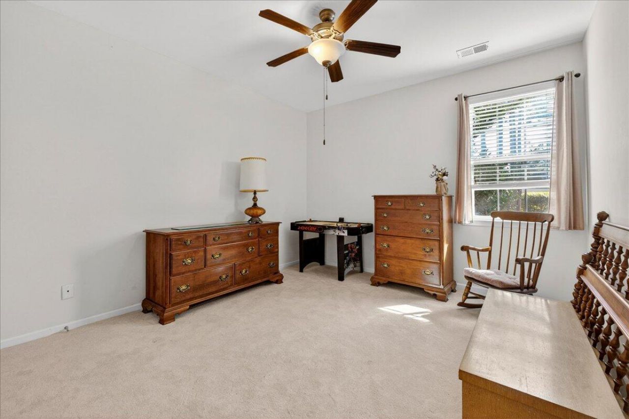 274 Overcup Loop Photo 18