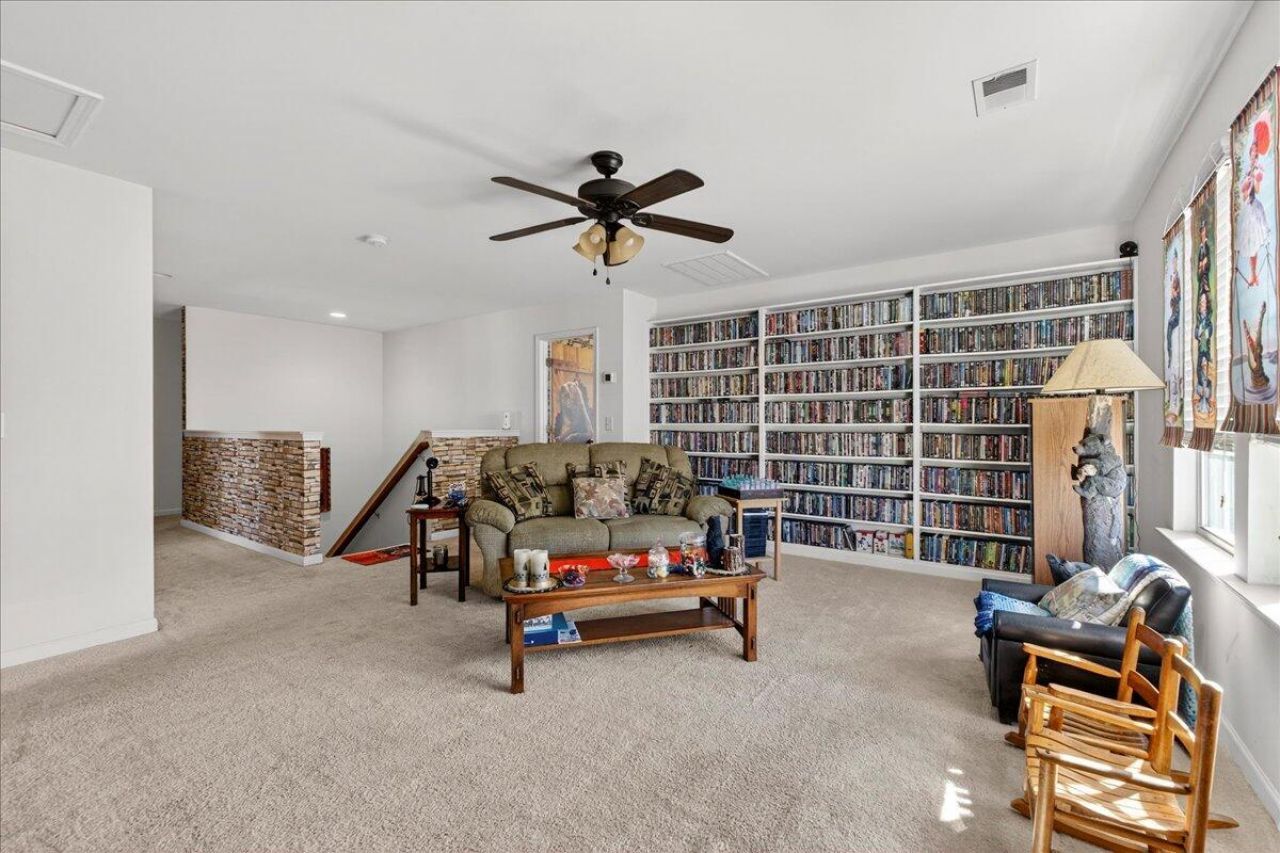 274 Overcup Loop Photo 26