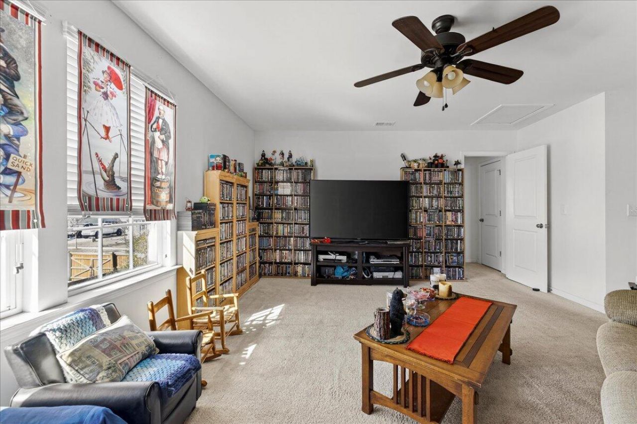 274 Overcup Loop Photo 27