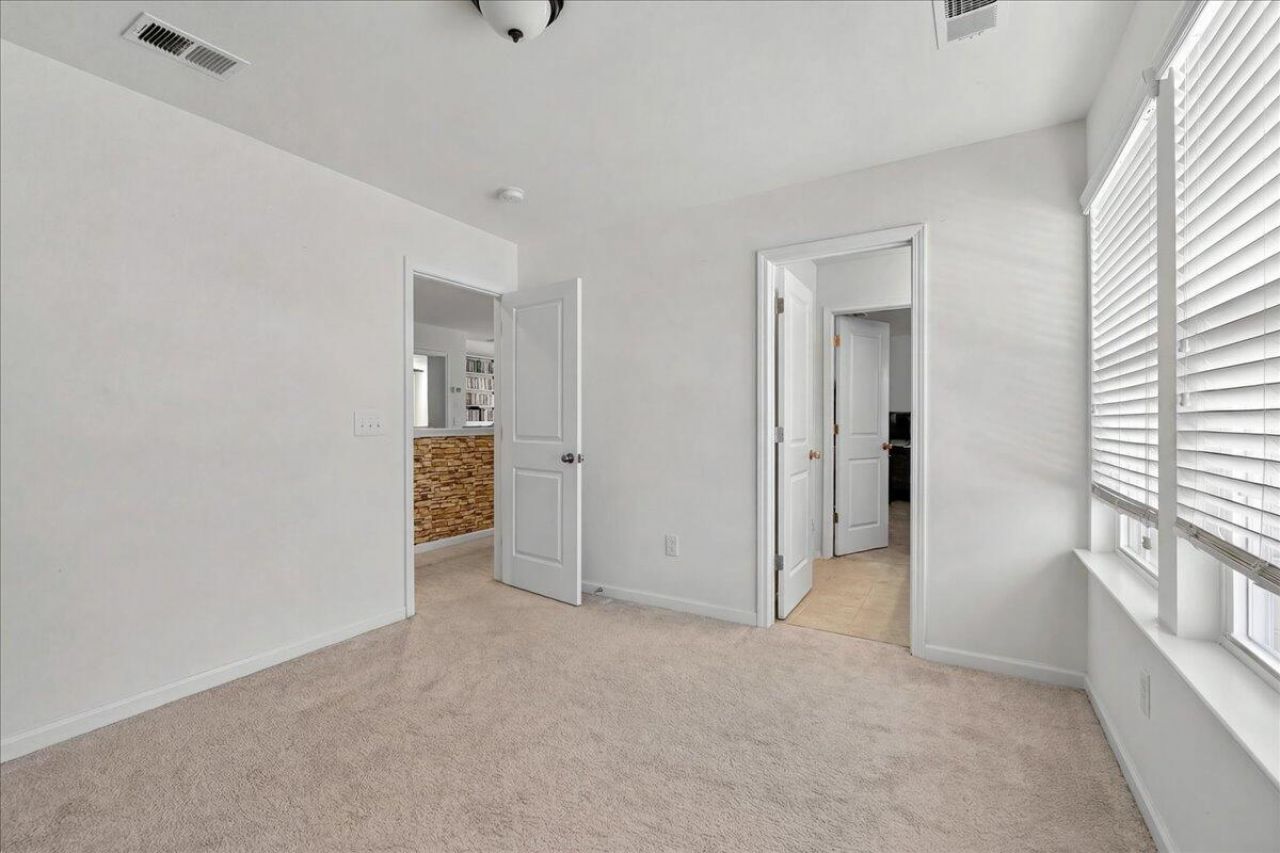 274 Overcup Loop Photo 33