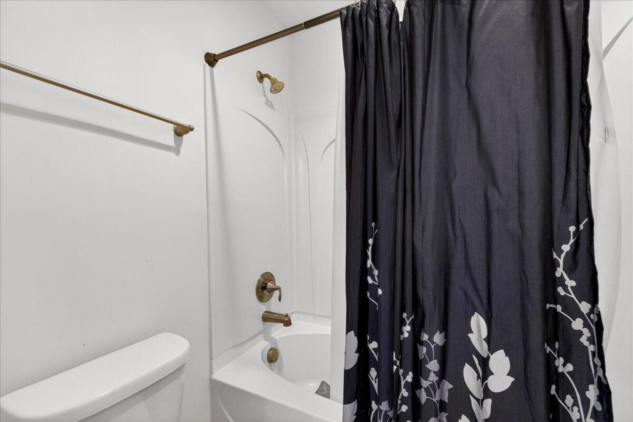 274 Overcup Loop Photo 35