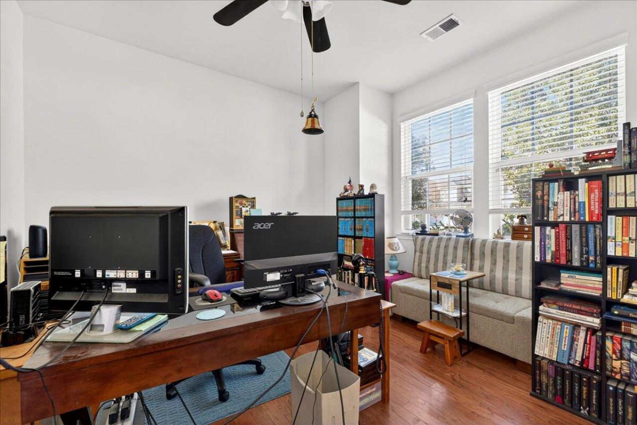 274 Overcup Loop Photo 5