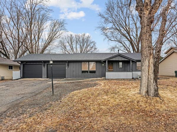 193 150th Street W, Apple Valley, MN 55124