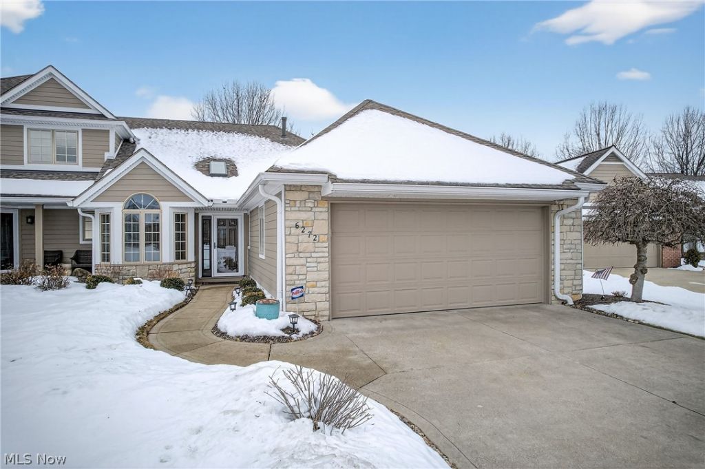 6272 Doral Drive Nw, Canton, OH 44718 Main Photo