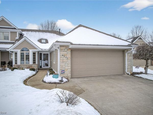 6272 Doral Drive NW, Canton, OH 44718